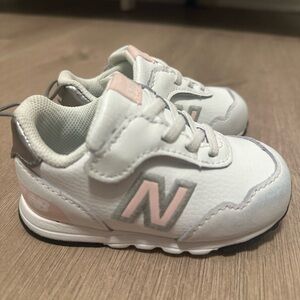 New Balance Kids Sneakers in White and Pink